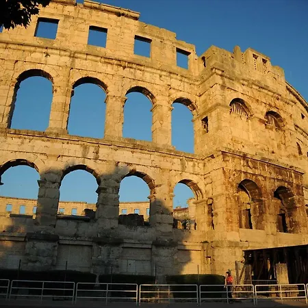 Grgorinic 아파트 *